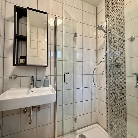 Puravida Moderne, Gemuetliche 2-zimmer-wohlfuehloase Zentral In